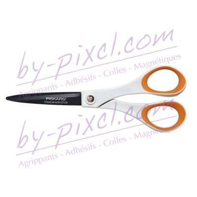 ciseaux-titanium-antiadhesifs-18cm-fiskars-1